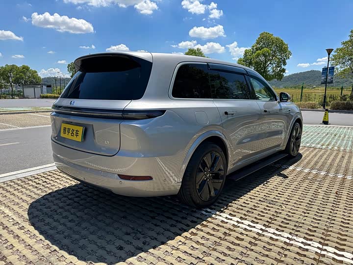 Фото 14 - LiXiang L9