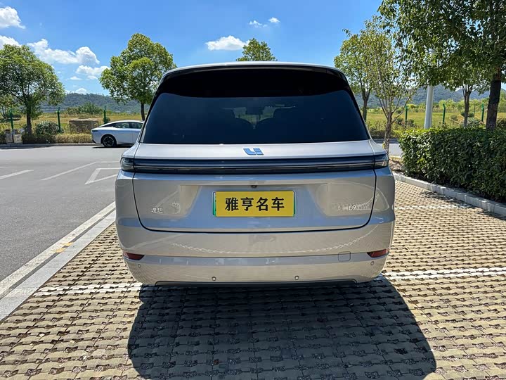 Фото 16 - LiXiang L9