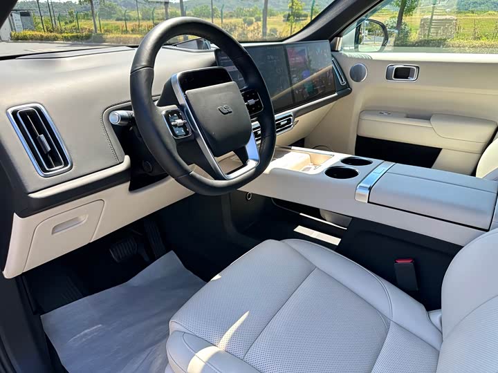 Фото 6 - LiXiang L9