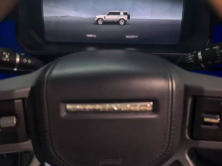 Фото 7 - Land Rover Defender