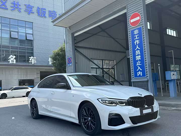 Фото 3 - BMW 3 Series