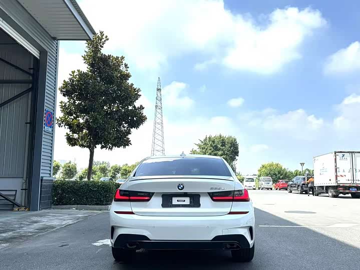 Фото 4 - BMW 3 Series