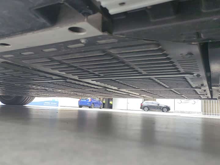 Фото 12 - HiPhi Z