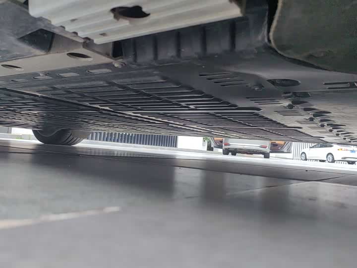 Фото 14 - HiPhi Z