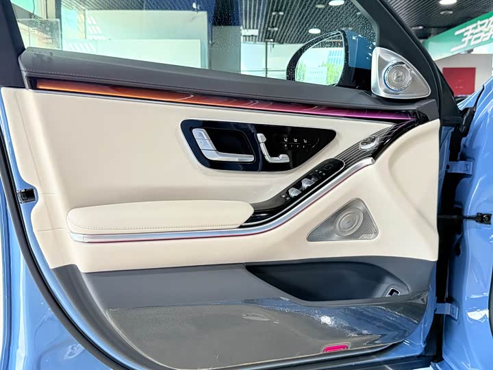 Фото 7 - Mercedes-Benz S-Class