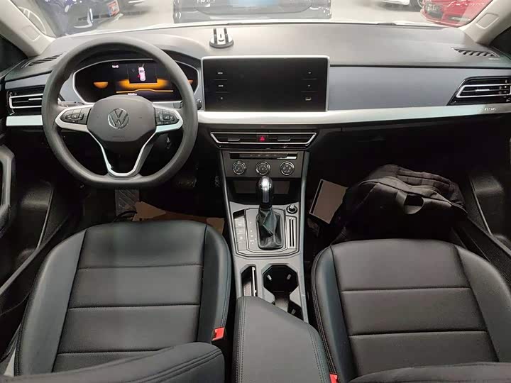 Фото 10 - Volkswagen Lavida