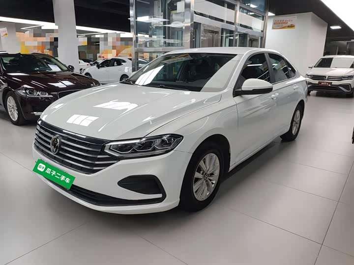 Фото 2 - Volkswagen Lavida