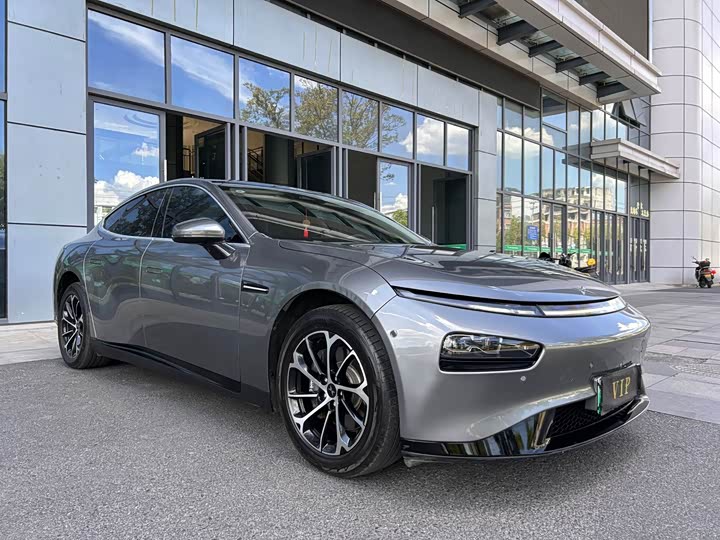 Фото 1 - XPeng P7