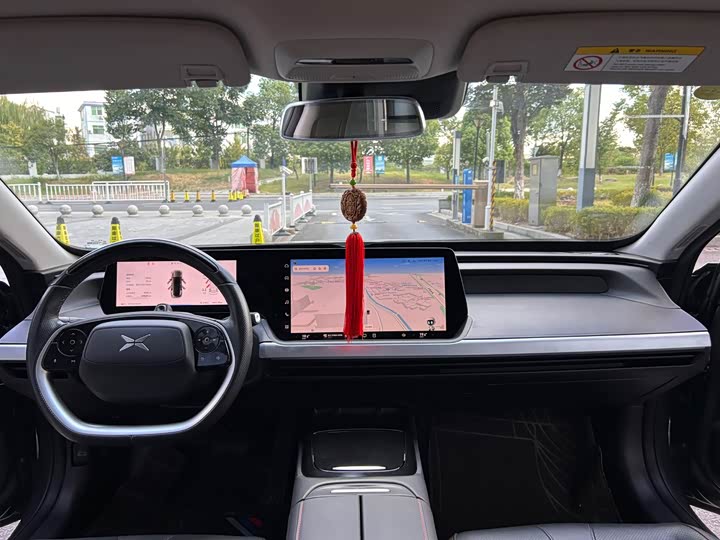 Фото 10 - XPeng P7