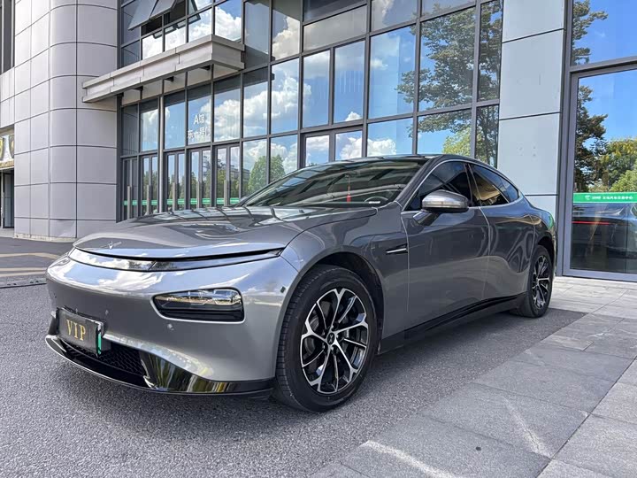 Фото 2 - XPeng P7