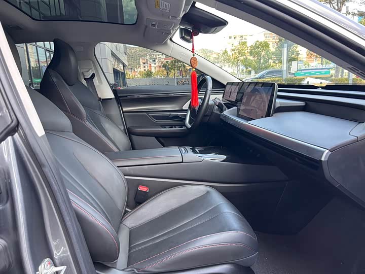 Фото 7 - XPeng P7