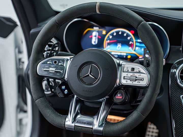 Фото 14 - Mercedes-Benz C-Class AMG