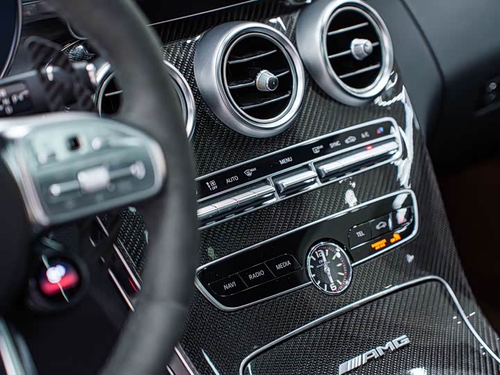 Фото 16 - Mercedes-Benz C-Class AMG