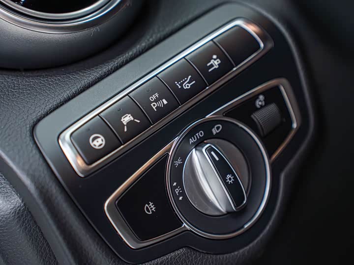 Фото 22 - Mercedes-Benz C-Class AMG