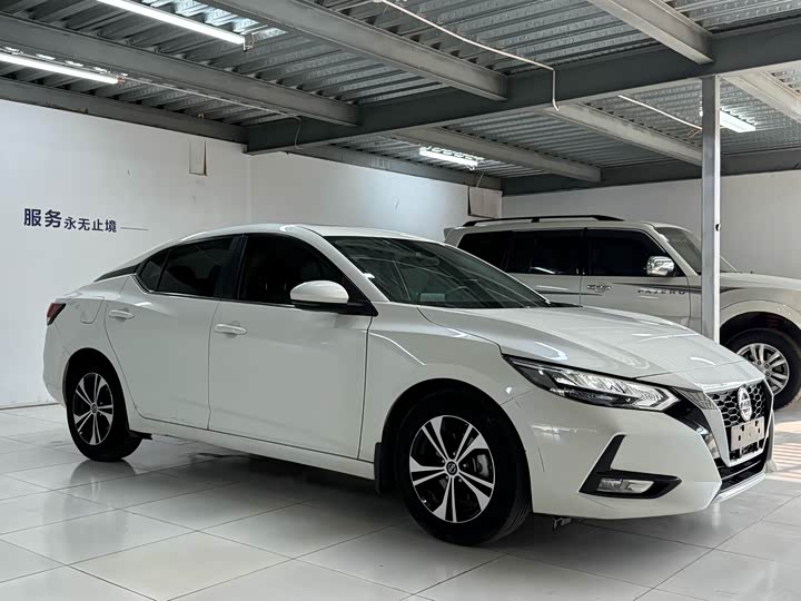 Фото 3 - Nissan Sylphy