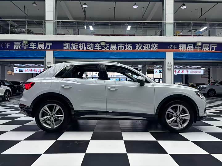 Фото 17 - Audi Q3