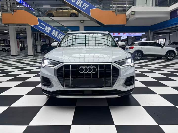 Фото 2 - Audi Q3