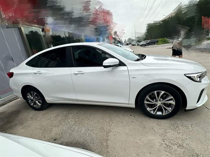 Фото 7 - Buick Verano