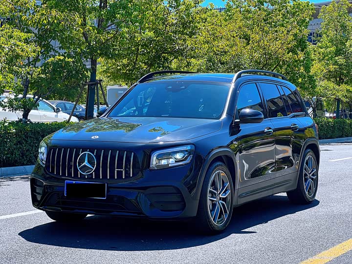 Фото 1 - Mercedes-Benz GLB-Class AMG