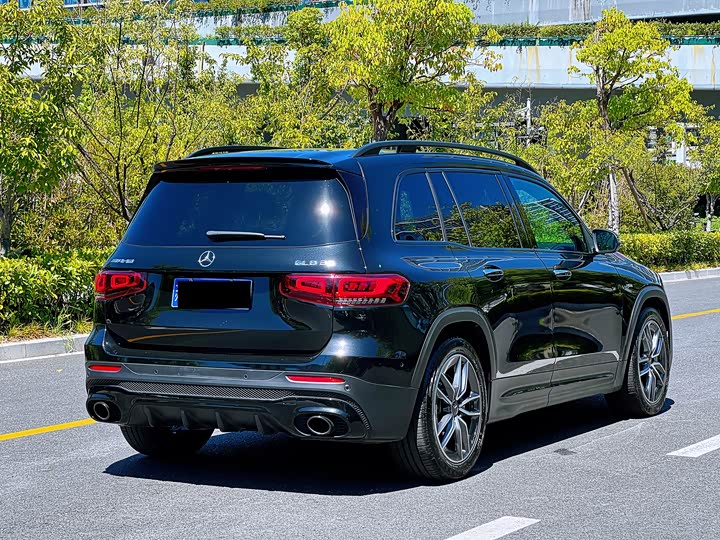 Фото 15 - Mercedes-Benz GLB-Class AMG