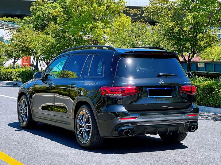 Фото 17 - Mercedes-Benz GLB-Class AMG