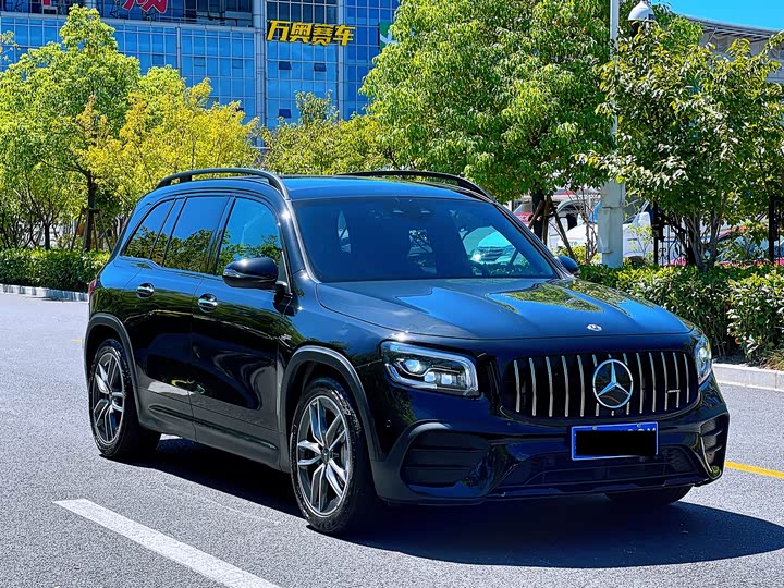 Фото 3 - Mercedes-Benz GLB-Class AMG