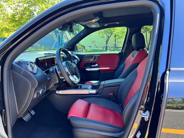 Фото 4 - Mercedes-Benz GLB-Class AMG