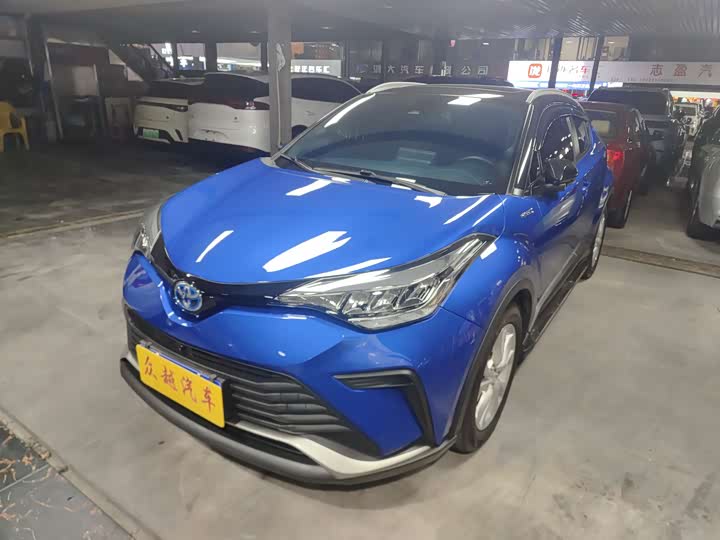 Фото 1 - Toyota Izoa