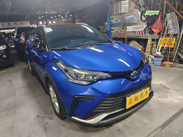 Фото 2 - Toyota Izoa