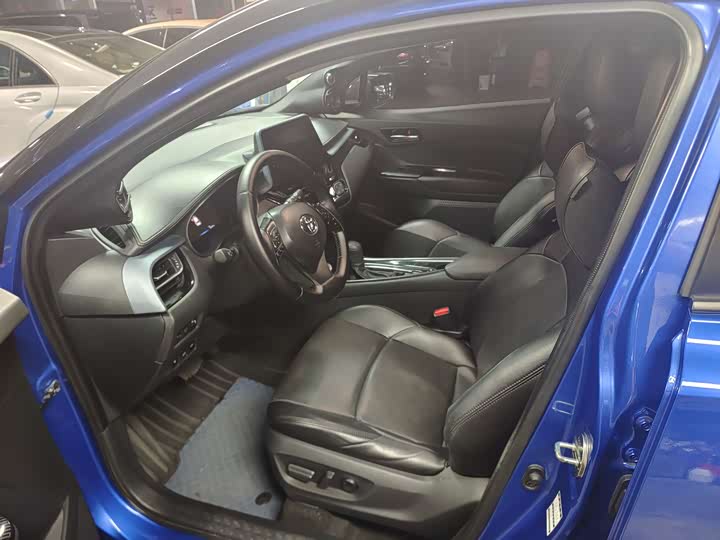 Фото 5 - Toyota Izoa