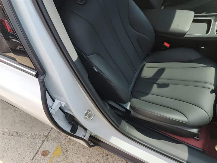 Фото 24 - Roewe D7