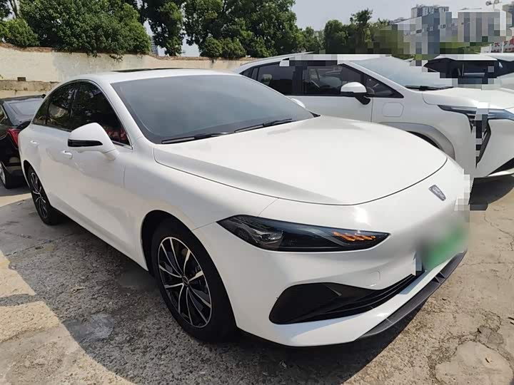 Фото 4 - Roewe D7