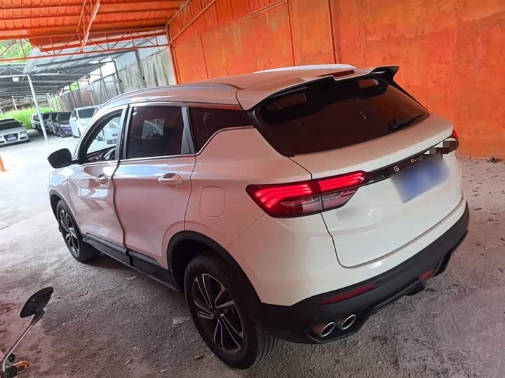 Фото 5 - Geely Coolray