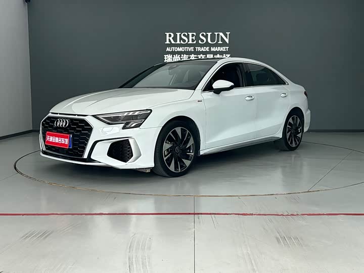 Фото 32 - Audi A3