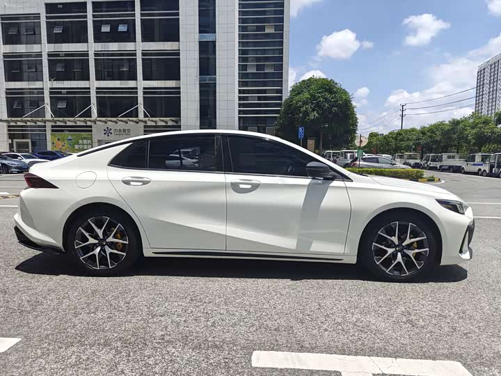 Фото 13 - GAC Trumpchi Empow R