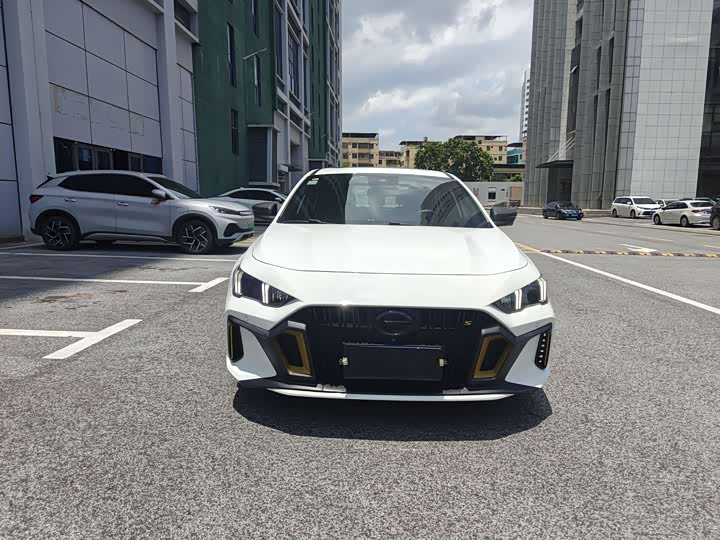 Фото 2 - GAC Trumpchi Empow R