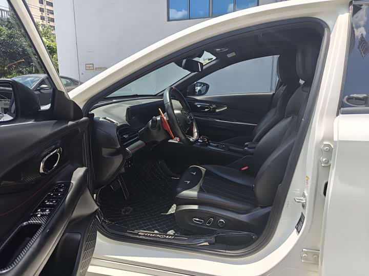 Фото 4 - GAC Trumpchi Empow R