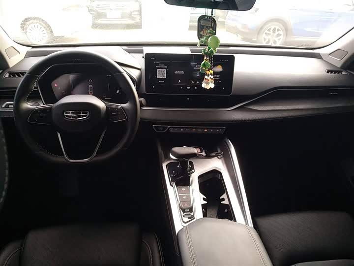 Фото 10 - Geely Preface