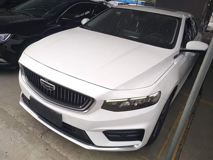 Фото 2 - Geely Preface