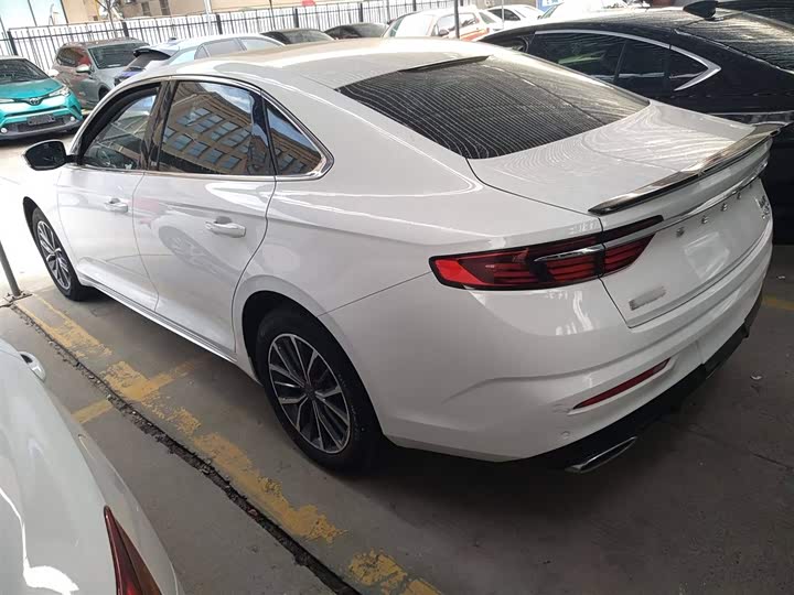 Фото 5 - Geely Preface