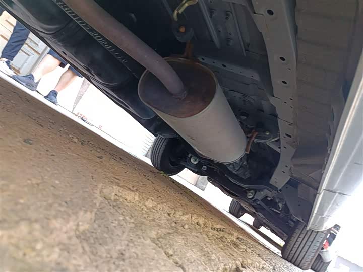 Фото 17 - Dongfeng Forthing Lingzhi M5