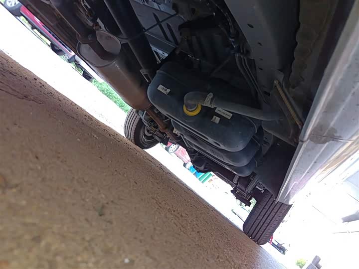 Фото 19 - Dongfeng Forthing Lingzhi M5