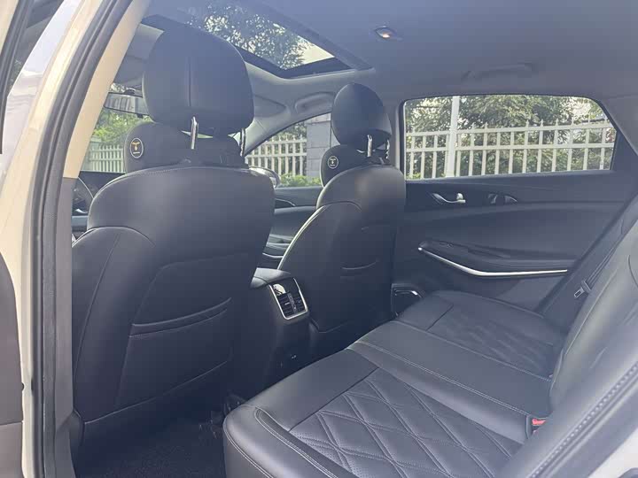 Фото 12 - Changan Raeton CC