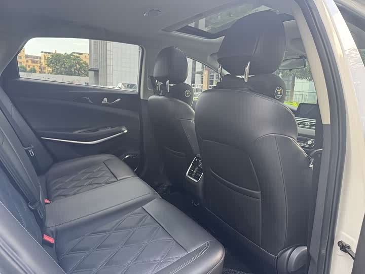 Фото 15 - Changan Raeton CC