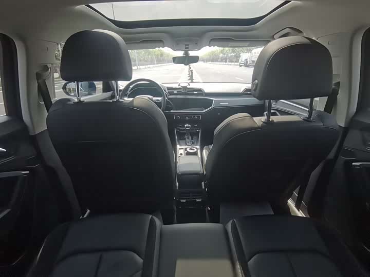 Фото 11 - Audi Q3 Sportback