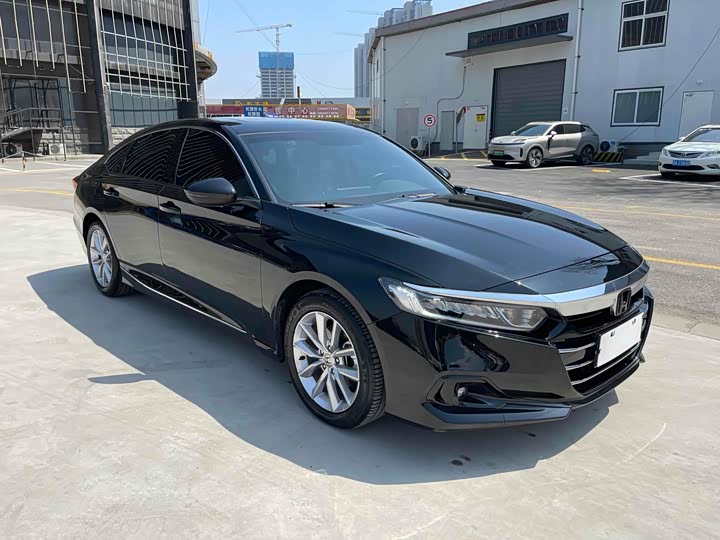 Фото 3 - Honda Accord