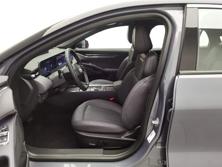 Фото 10 - Ford Mondeo