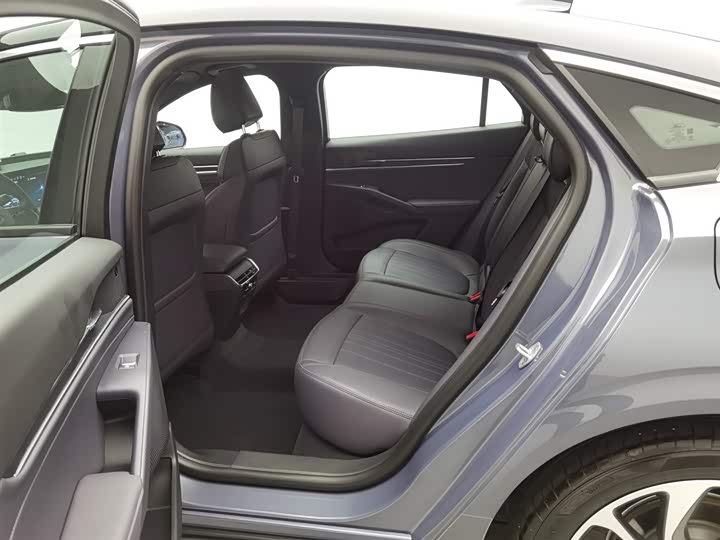 Фото 15 - Ford Mondeo