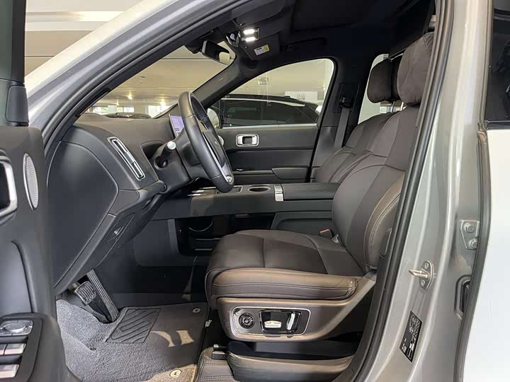 Фото 4 - LiXiang L9