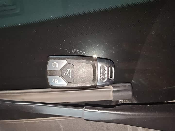 Фото 12 - Audi Q5L Sportback